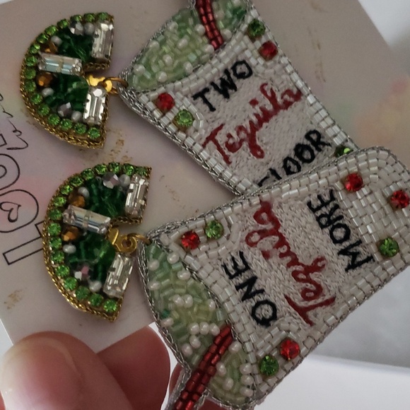 One Tequila Beaded Earrings - Picture 6 of 6